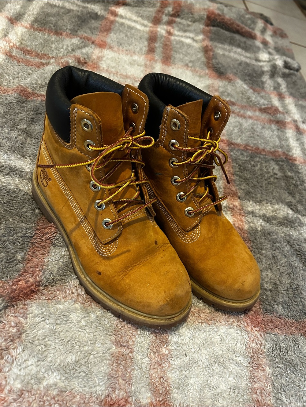Women’s Timberland Boots Wheat Size 7.5